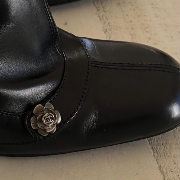CHANEL BLACK BOOTS WITH 3.5 INCH HEELS (excellent condition-like new) - Picture 2 of 8